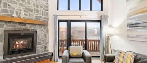 スマートテレビ、暖炉