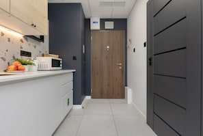 Private kitchen - Wola Studio Kasprzaka by Renters (Warsaw)