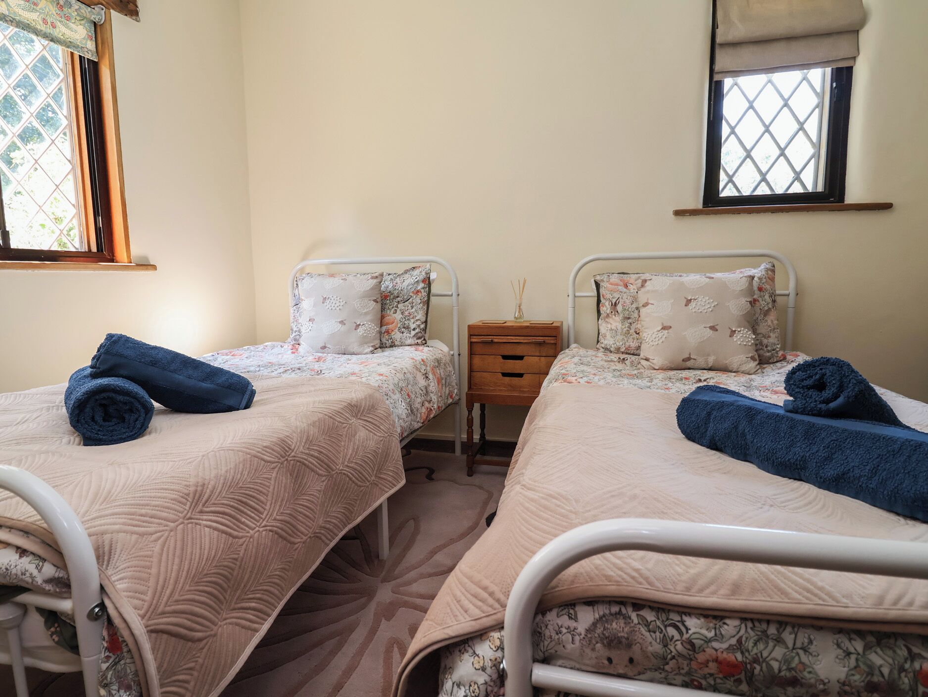 Cottage | Interior