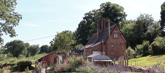 1 ファウンテンコテージ