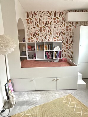5 Schlafzimmer, Bügeleisen/Bügelbrett, WLAN, Bettwäsche