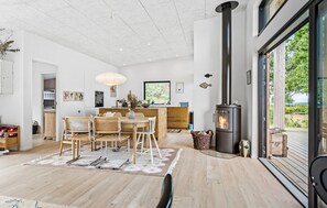 Dining - 3 bedroom pet friendly home in Glesborg (Glesborg)