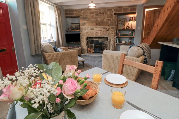Cottage | Interior