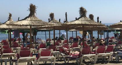 Holiday house with Pools and Sea Views - Sleeps 2-8