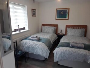 Bungalow, 2 Bedrooms - The Lodge, Countryside Living (Gloucester)
