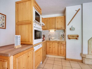 Fridge, microwave, dishwasher
