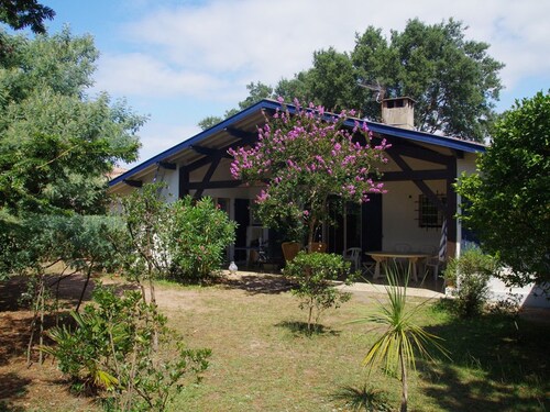 Grande maison landaise près du port de Capbreton, 4 chambres, jardin, animaux admis