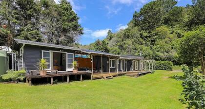 Back of Beyond Cottage | Lake Rotoehu Getaway