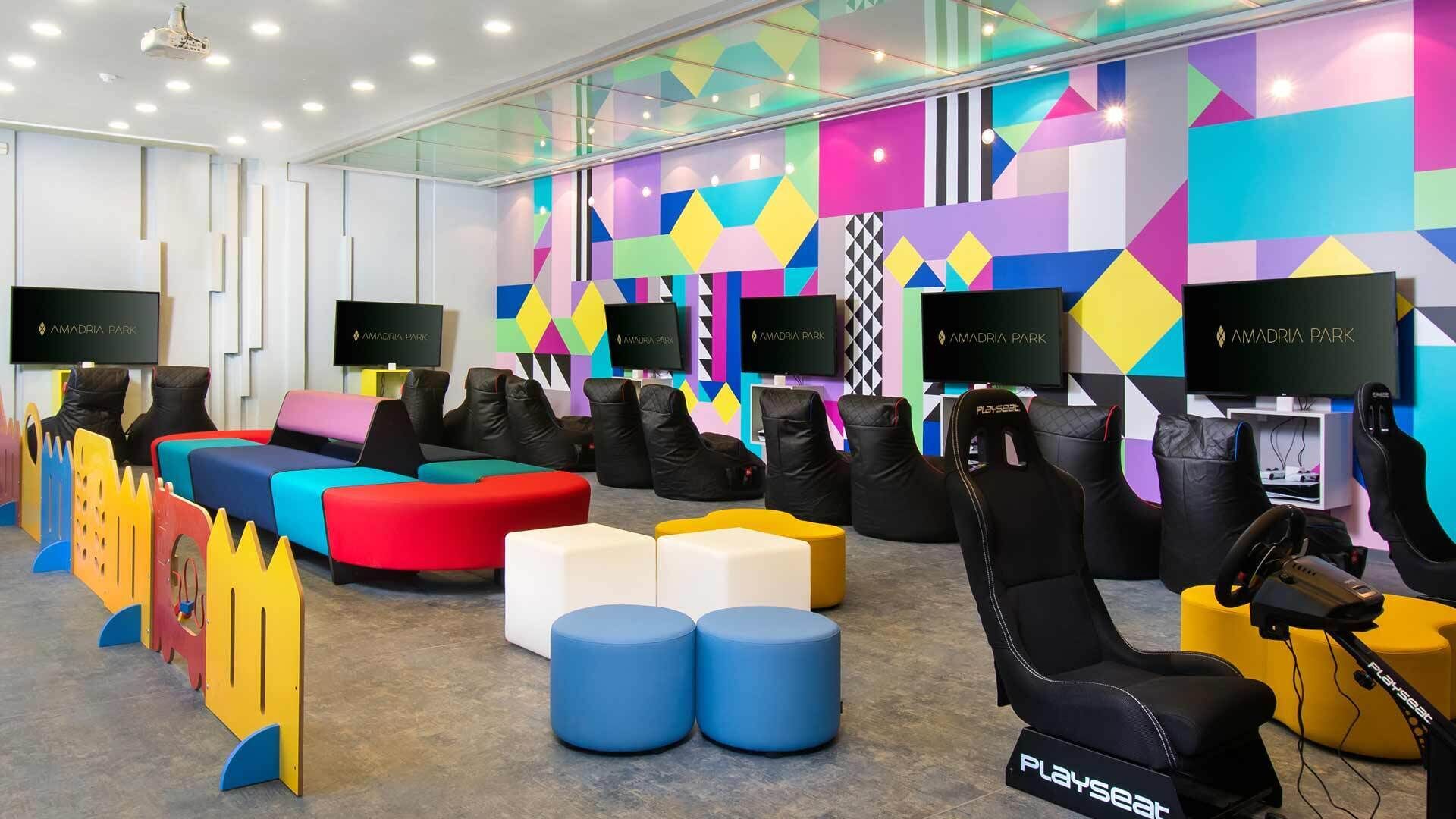 Área de juegos infantiles techada