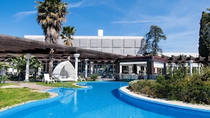 Seasonal outdoor pool