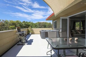 Terrace/patio - Stay at 5A | Lynmore Location with Spa Pool (Rotorua)