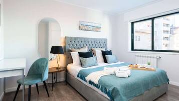 4 habitaciones, tabla de planchar con plancha, cuna de viaje y wifi