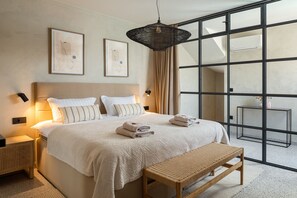 2 slaapkamers, een strijkplank/strijkijzer, gratis wifi, beddengoed