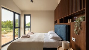 3 chambres, fer et planche à repasser, accès au Wi-Fi (inclus)