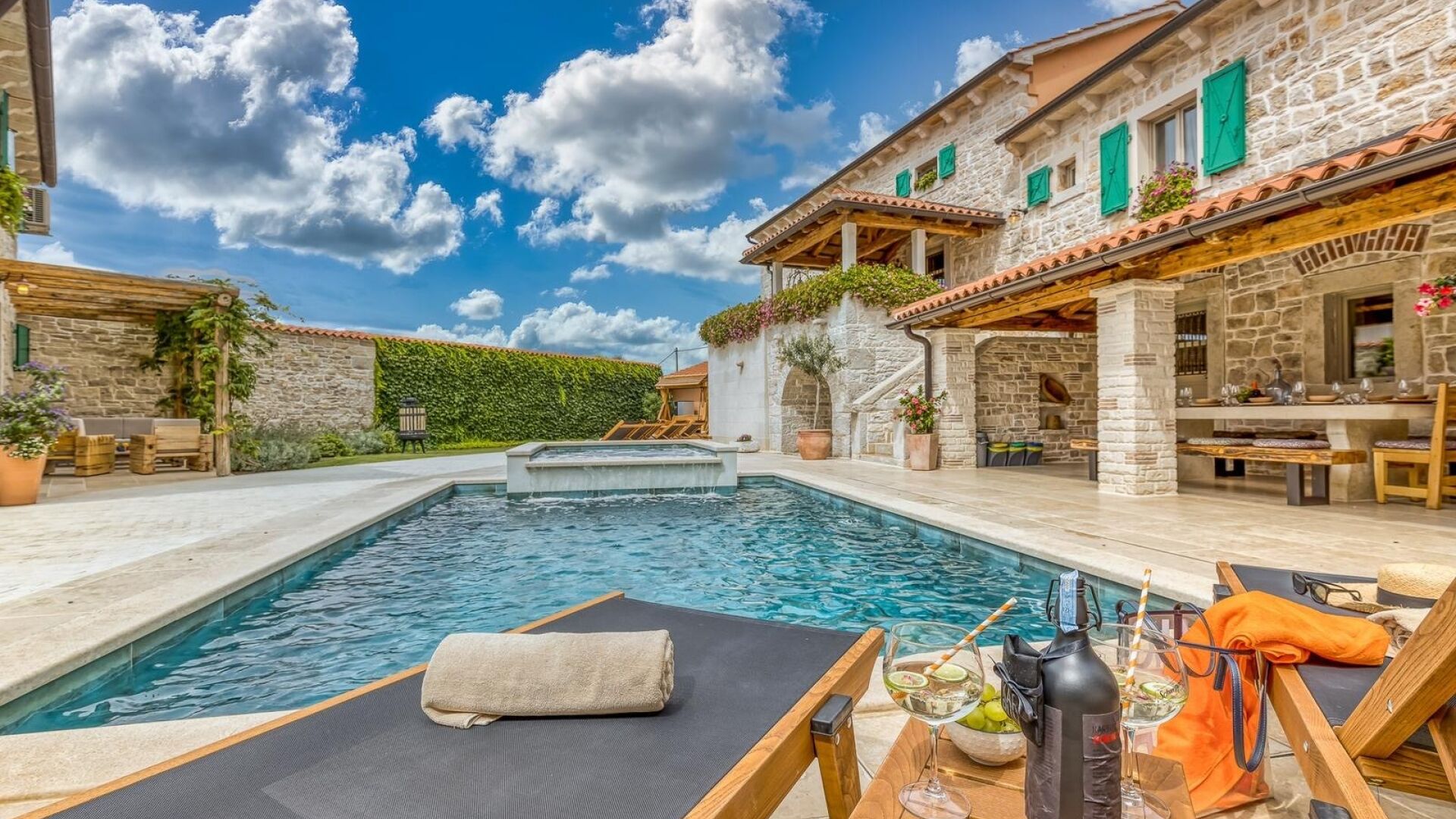 Piscina