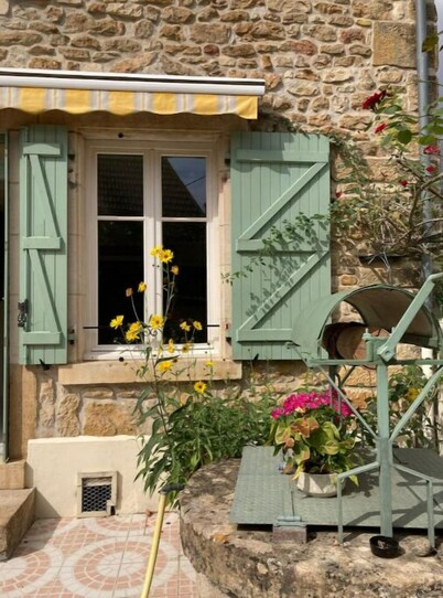 Gîte Barbafeuilles Jolie Maison au Calme, Cuisine Équipée et Wifi Performant