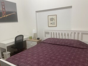 4 chambres, fer et planche à repasser, Wi-Fi, draps fournis