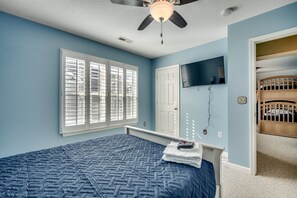 5 soveværelser, skrivebord, strygejern/strygebræt, weekendseng