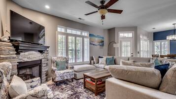 Smart TV, fireplace, DVD player, offices