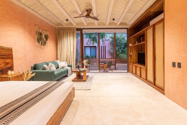 2 habitaciones, tabla de planchar con plancha, cuna de viaje y wifi