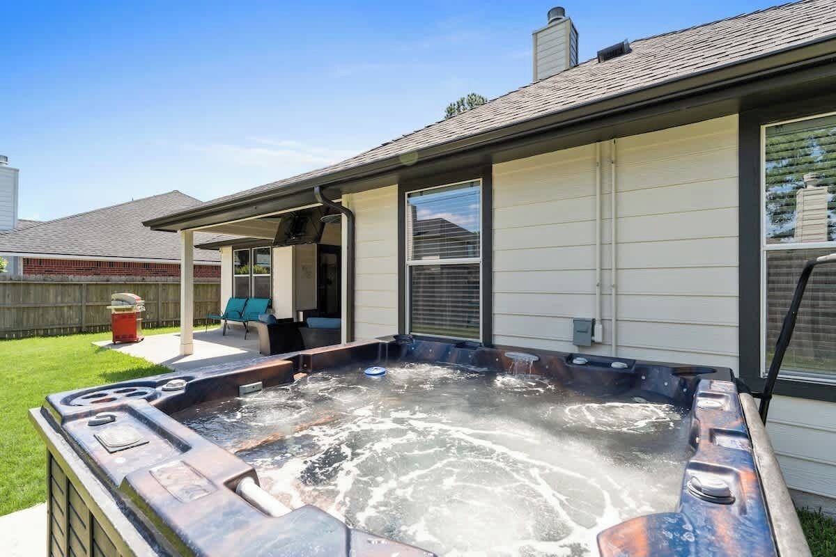 Tina de hidromasaje al aire libre