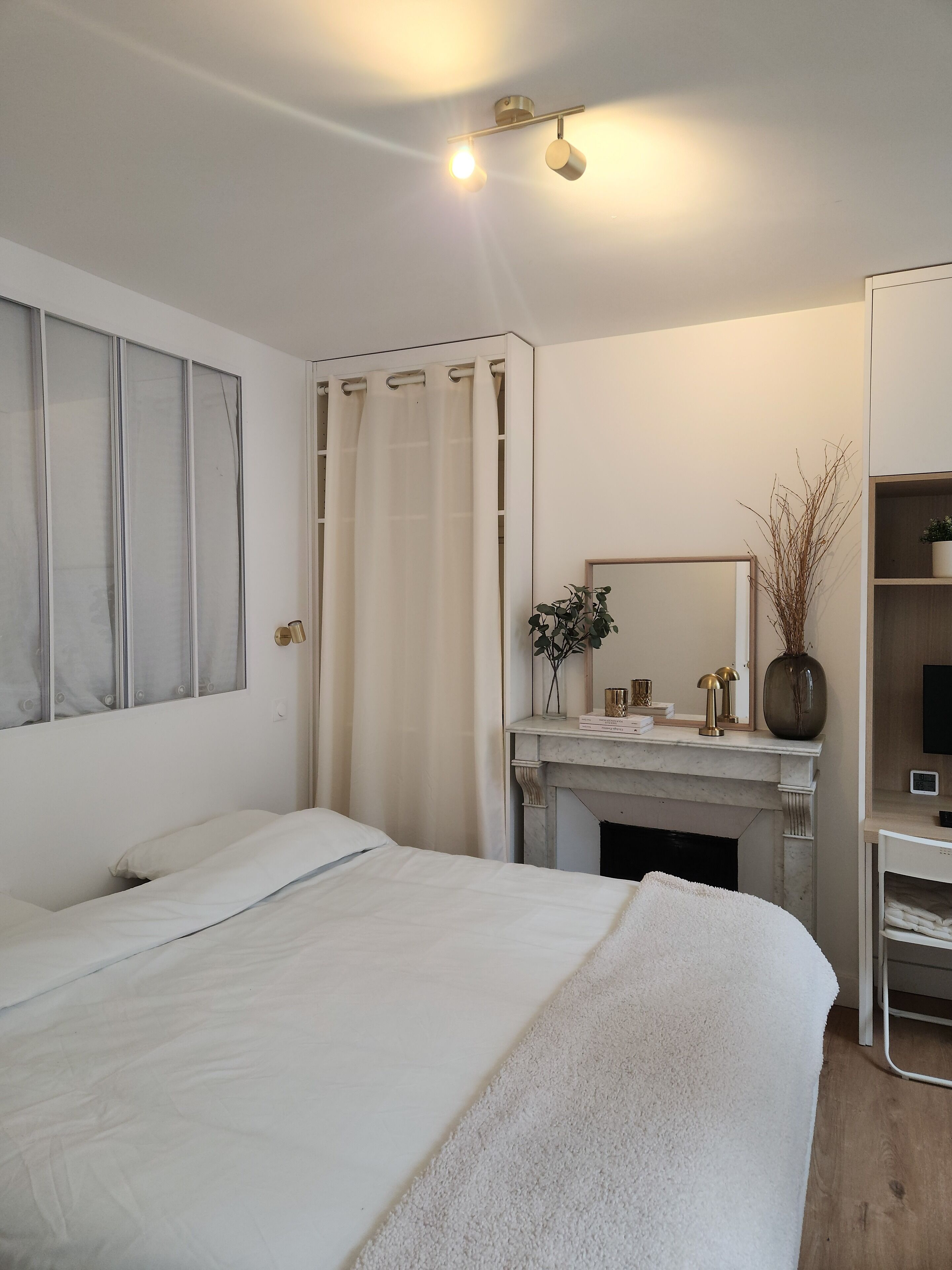 1 slaapkamer, een strijkplank/strijkijzer, gratis wifi, beddengoed