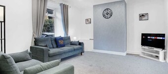 Dean St Retreat, Cosy Urban Escape, Sleeps 5