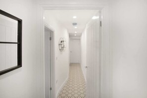 Interior - Dean St Retreat, Cosy Urban Escape, Sleeps 5 (Northumberland)