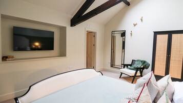 1 phòng ngủ, trang trí khác biệt