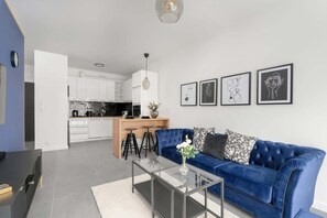 TV - Na Podgórniku 2 | Apartment | Spa & Gym | Parking (Poznan)