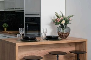 Fridge, microwave, oven, stovetop - Na Podgórniku 2 | Apartment | Spa & Gym | Parking (Poznan)