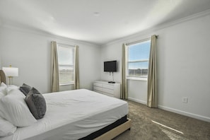 5 bedrooms, WiFi, bed sheets
