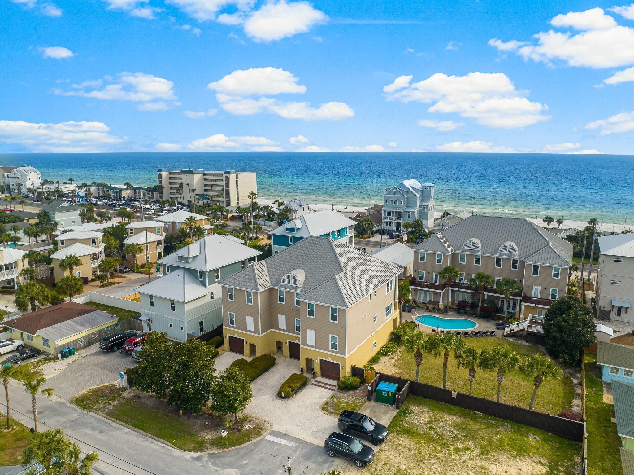 Pet Friendly Beach House, 5 Bedrooms - Sleeps 16, Steps from the Beach, Pool