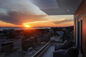 Vila superluxo, 4 quartos, piscina particular, vista para o mar | Vista da sacada
