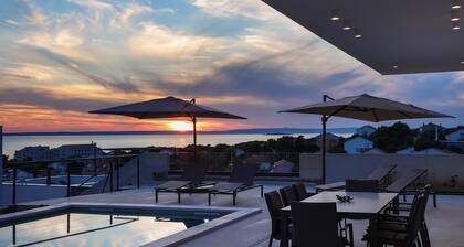 Luxury Villa del Sol