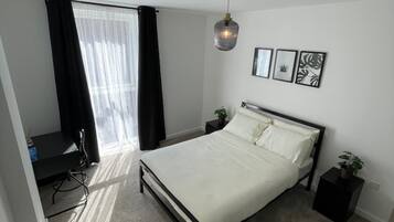 1 bedroom, desk, WiFi, wheelchair access