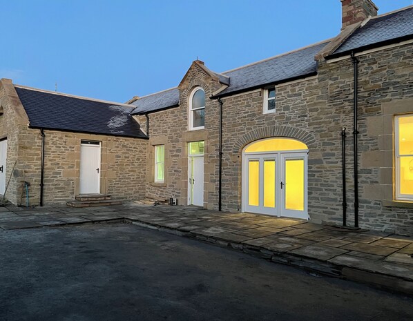 Exterior - Grainbank Mews (Kirkwall)