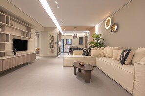 Luxury Apartment | 2 bedrooms, in-room safe, blackout curtains, iron/ironing board - Phaedrus Living: Luxury Modern City Flat Koukaki (Athens)