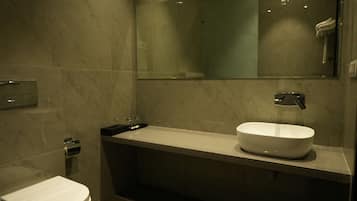 Premium Room | Bathroom