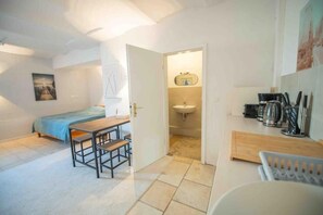 1 Schlafzimmer, Reisekinderbett, WLAN, Bettwäsche