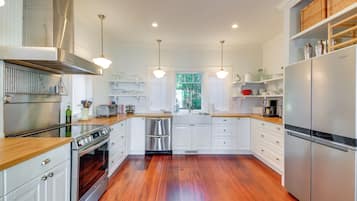 Rumah (2 Bedrooms) | Interior