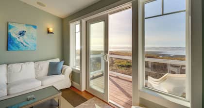 Oceanfront Moclips Retreat w/ Beach Access & View!