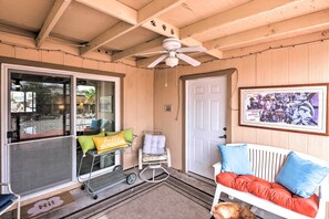 Interior - Arizona Home w/ Grill < 1 Mi to Lake Havasu! (Lake Havasu City)