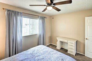 Interior - Arizona Home w/ Grill < 1 Mi to Lake Havasu! (Lake Havasu City)