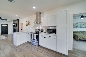 Interior - Charming San Antonio Home ~ 2 Mi to The Alamo! (San Antonio)