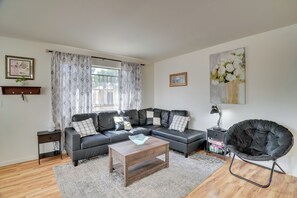 Apartment (2 Bedrooms) | Interior - Mountain-view Tucson Condo: 7 Mi to U of A! (Tucson)