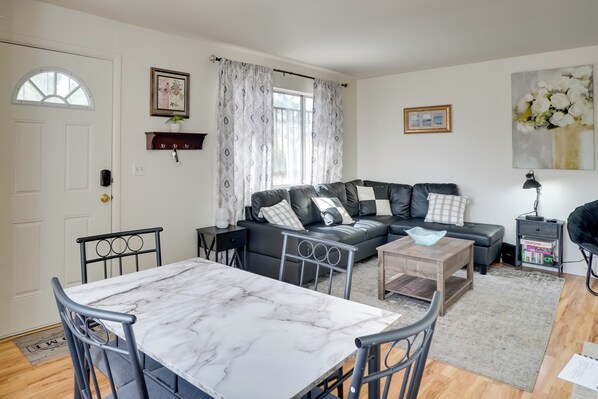 Apartment (2 Bedrooms) | Interior - Mountain-view Tucson Condo: 7 Mi to U of A! (Tucson)