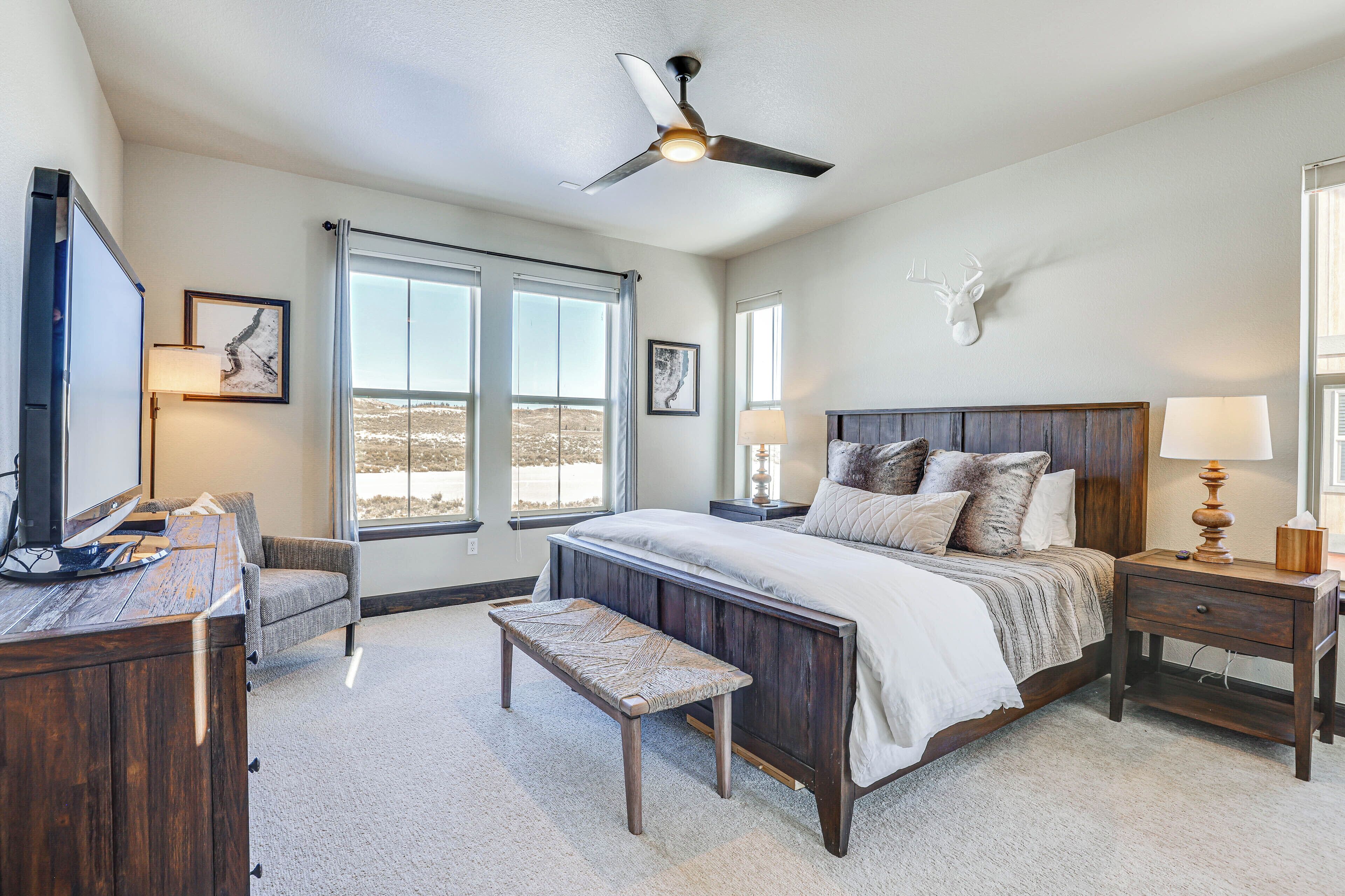 House (4 Bedrooms) | Interior