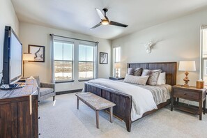 House (4 Bedrooms) | Interior - Half-mi to Skiing: Gorgeous Granby Ranch Home! (Granby)