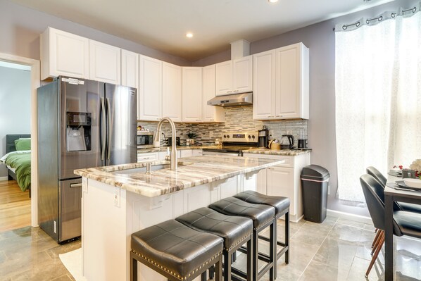 Interior - 8 Mi to Louisville: New Albany Home w/ Grill! (New Albany)